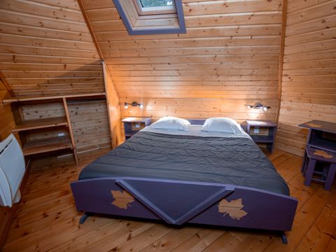 HÉBERGEMENT INSOLITE 10 personnes - Manoir dans les branches