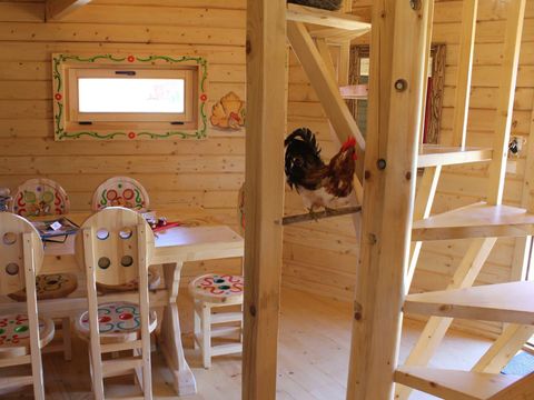 HÉBERGEMENT INSOLITE 6 personnes - Maison Poule