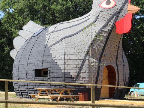 HÉBERGEMENT INSOLITE 6 personnes - Maison Poule