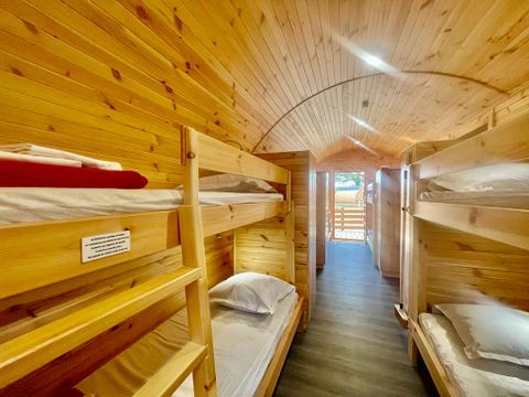 HÉBERGEMENT INSOLITE 7 personnes - Krapahutte PMR