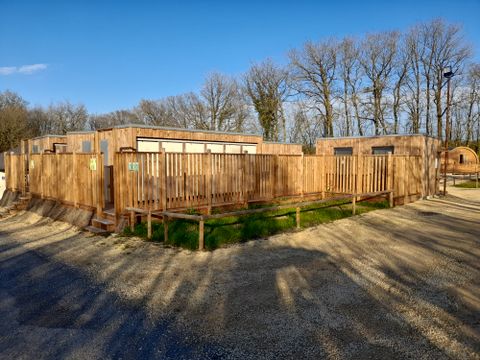 HÉBERGEMENT INSOLITE 7 personnes - Krapahutte PMR