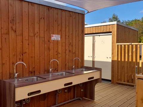 HÉBERGEMENT INSOLITE 8 personnes - Krapahutte 