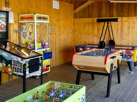 TENTE TOILE ET BOIS 4 personnes - VICTORIA sans sanitaires