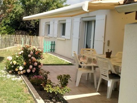 MAISON 6 personnes - 3 chambres avec jardin privatif(annexe du camping Les Floralies)