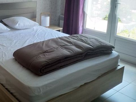 MAISON 6 personnes - 3 chambres avec jardin privatif(annexe du camping Les Floralies)