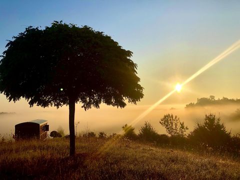 HÉBERGEMENT INSOLITE 5 personnes - Roulotte Gîte 4/5 pers