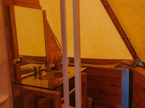 HÉBERGEMENT INSOLITE 7 personnes - Tipi Lodge 6/7 pers