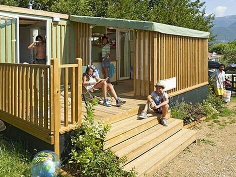 LODGE 5 personnes - Tente Lodge hybride | 2 Ch. | 4/5 Pers. | 1 SDB | Clim.