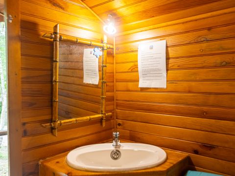 HÉBERGEMENT INSOLITE 4 personnes - sans sanitaires