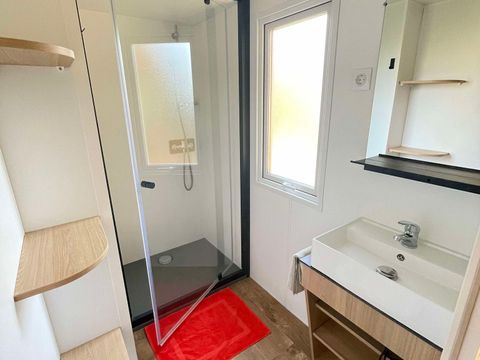 MOBILHOME 6 personnes - PREMIUM - 3 chambres - TV - avec terrasse couverte - lave vaisselle