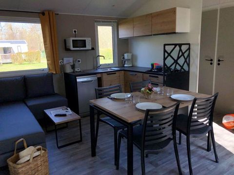 MOBILHOME 4 personnes - PREMIUM - Baby FAMILY - 2 Chambres - TV - avec terrasse, salle de jeux, lave vaisselle