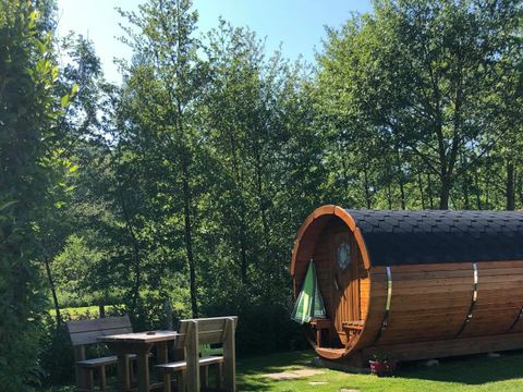 HÉBERGEMENT INSOLITE 2 personnes - Tonneau ou Roulotte - INSOLITE NATURE - 1 Chambre - sans sanitaires, sans TV