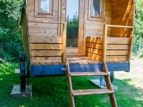 HÉBERGEMENT INSOLITE 2 personnes - Tonneau ou Roulotte - INSOLITE NATURE - 1 Chambre - sans sanitaires, sans TV