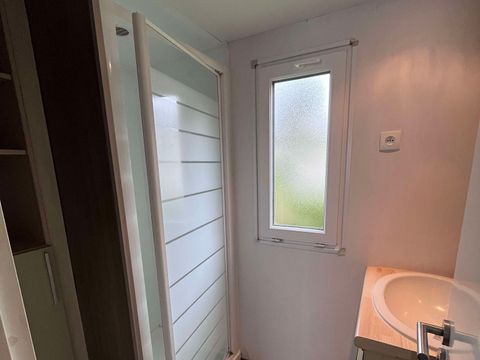 Mobilhome 2 personnes - Mobil-Home - CONFORT - 1 Chambre - TV - Terrasse semi-couverte