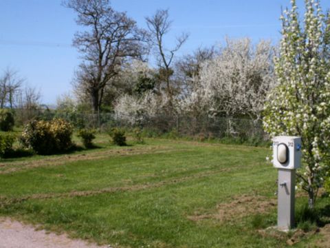 Emplacement - Emplacement nu avec électricité XXL