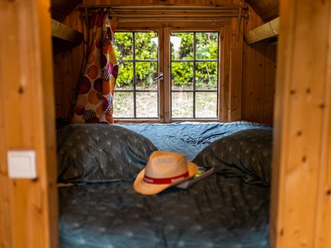 HÉBERGEMENT INSOLITE 2 personnes - Chambre Tonneau BARREL - 1 chambre (sans sanitaires) HÉBERGEMENT INSOLITE 2 personnes - Chambre Tonneau BARREL - 1 chambre (sans sanitaires)