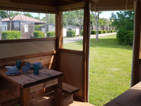 HÉBERGEMENT INSOLITE 2 personnes - La Petite Cadole