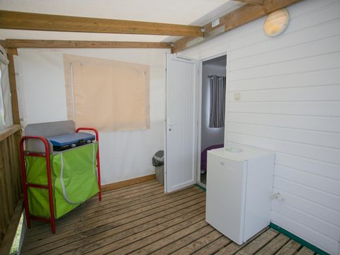 MOBILHOME 2 personnes - Valentin - cuisine sur terrasse