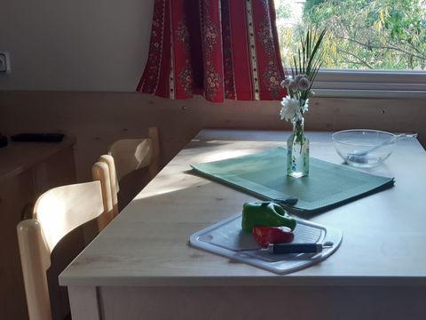 HÉBERGEMENT INSOLITE 4 personnes - Roulotte