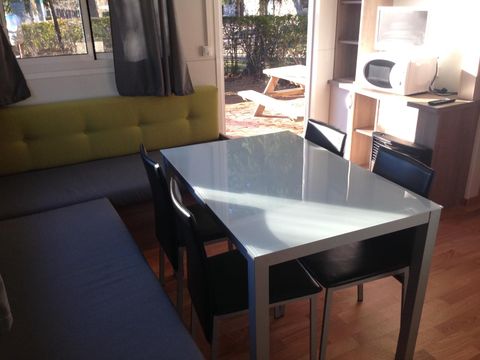 Mobilhome 4 personnes - Mobil-home Narcisse 26m2 - arrivée Mercredi,