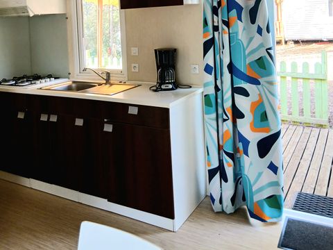 MOBILHOME 4 personnes - TOUT CONFORT - 2 chambres avec climatisation et TV - 28 m²