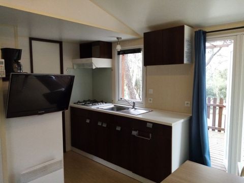 MOBILHOME 4 personnes - TOUT CONFORT - 2 chambres avec climatisation et TV - 28 m²