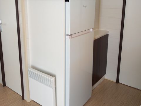 MOBILHOME 4 personnes - TOUT CONFORT - 2 chambres avec climatisation et TV - 28 m²
