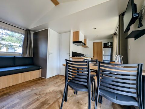 MOBILHOME 4 personnes - PREMIUM - 2 chambres avec climatisation, TV et lave-vaisselle - 31m²