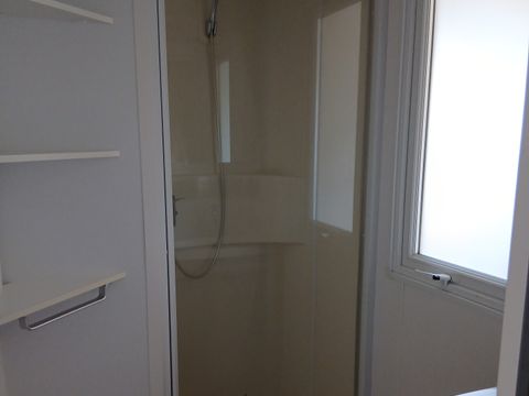 MOBILHOME 6 personnes - MOBILE HOME RECENT - 3 chambres avec climatisation et TV - 30m²