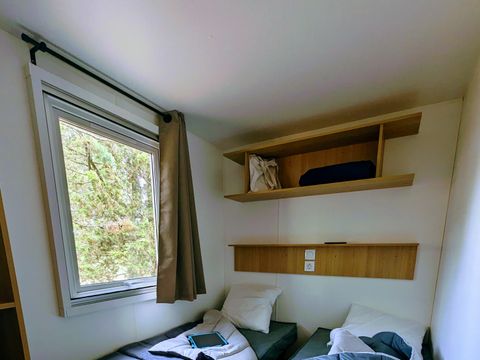 MOBILHOME 6 personnes - PREMIUM - 3 chambres avec climatisation, TV, lave-vaisselle - 34m²