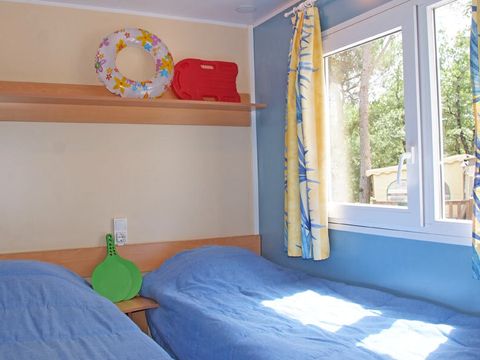 MOBILHOME 4 personnes - Confort Compact - CLIM - TV