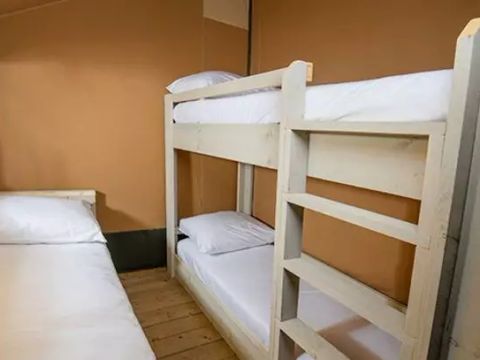 Tente en toile et en bois 5 personnes - Super Lodge | 2 Ch. | 4/5 Pers. | Terrasse simple