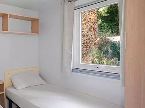 Mobilhome 4 personnes - Comfort | 2 Ch. | 4 Pers. | Terrasse surélevée | 2 SDB | Clim. | TV