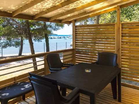 Mobilhome 4 personnes - Premium | 2 Ch. | 4 Pers. | Terrasse surélevée | Clim.
