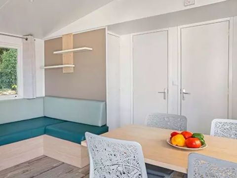 Mobilhome 4 personnes - Comfort | 2 Ch. | 4 Pers. | Terrasse surélevée | 2 SDB | Clim. | TV
