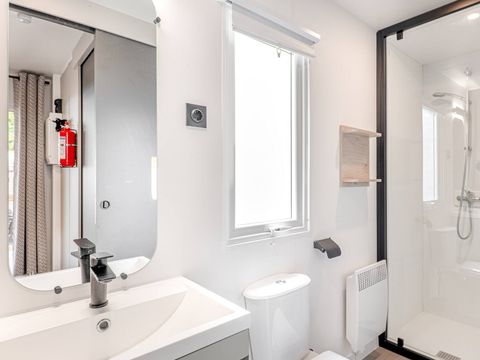 MOBILHOME 4 personnes - Premium | 2 Ch. | 4 Pers. | Terrasse surélevée | Clim.