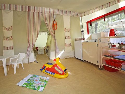 Bungalow 5 personnes - Bungalow toilé | 2 Ch. | 4/5 Pers. | Sans SDB