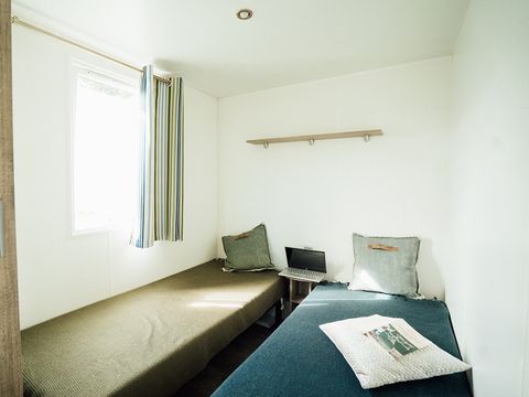 MOBILHOME 6 personnes - KONFORT  (2ch + convertible 6p) 28 à 32