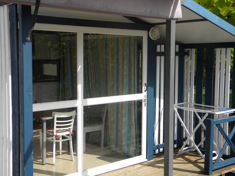 Chalet 5 personnes - H 32 - 2 chambres - Grande terrasse