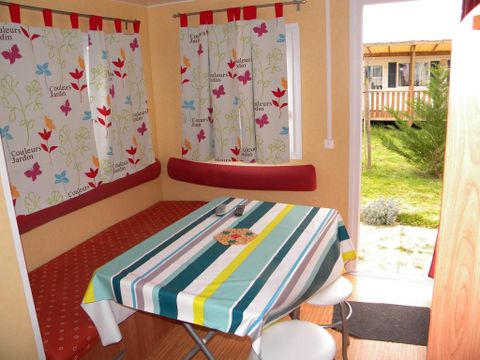 Mobilhome 3 personnes - H 27 - 2 chambres - Terrasse couverte