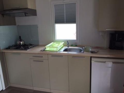 MOBILHOME 2 personnes - H 28G  CLIM Conf 1 ch Ideal Couple Lit 160