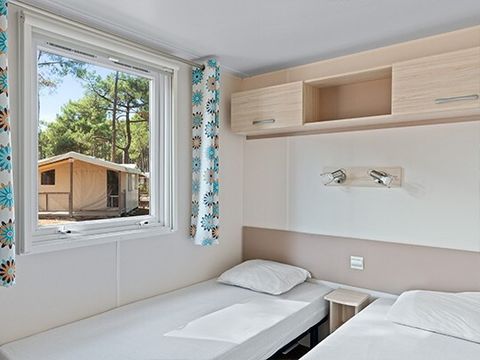 MOBILHOME 6 personnes - Mobil-home | Comfort | 3 Ch. | 6 Pers. | Terrasse surélevée | Clim.