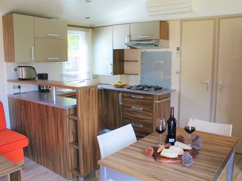 Chalet 5 personnes - PREMIUM 34 m2 + TV + CLIM
