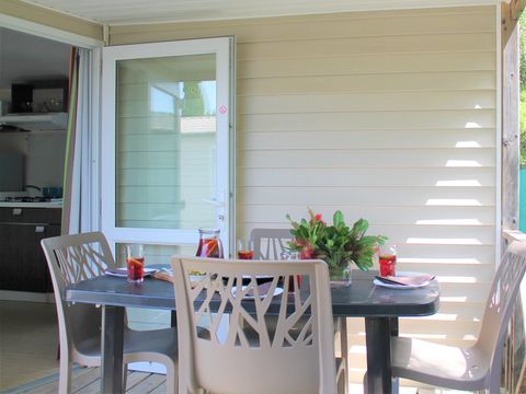 Mobilhome 4 personnes - MH2 - CONFORT 29 m² avec terrasse