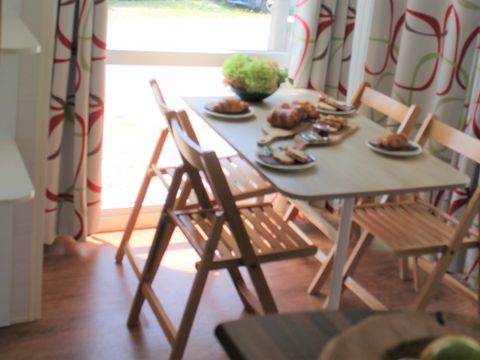 Mobilhome 4 personnes - MH2 - FAMILLE - CONFORT 29 m² avec terrasse et climatisation