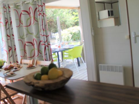 Mobilhome 4 personnes - MH2 - FAMILLE - CONFORT 29 m² avec terrasse et climatisation