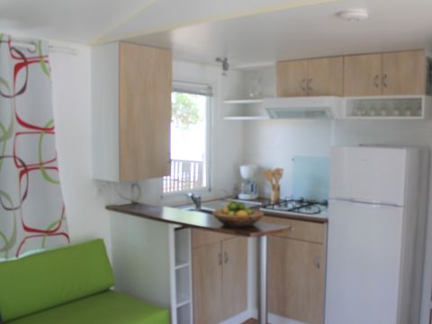 Mobilhome 4 personnes - MH2 - FAMILLE - CONFORT 29 m² avec terrasse et climatisation