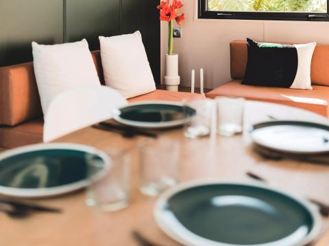 MOBILHOME 4 personnes - Côté Jardin 3 Pièces 4 Personnes + Jacuzzi + TV