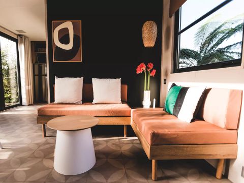 MOBILHOME 6 personnes - Côté Jardin 4 Pièces 6 Personnes + Jacuzzi + TV