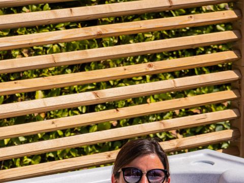 MOBILHOME 6 personnes - Côté Jardin 4 Pièces 6 Personnes + Jacuzzi + TV